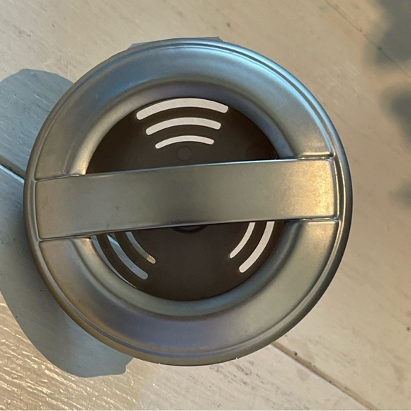 Bath & Body Works Silver & Gold  Scentportable Car Vent Clips - Picture 3 of 7